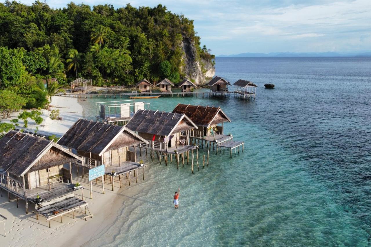 Nus Homestay Raja Ampat Kri ภายนอก รูปภาพ