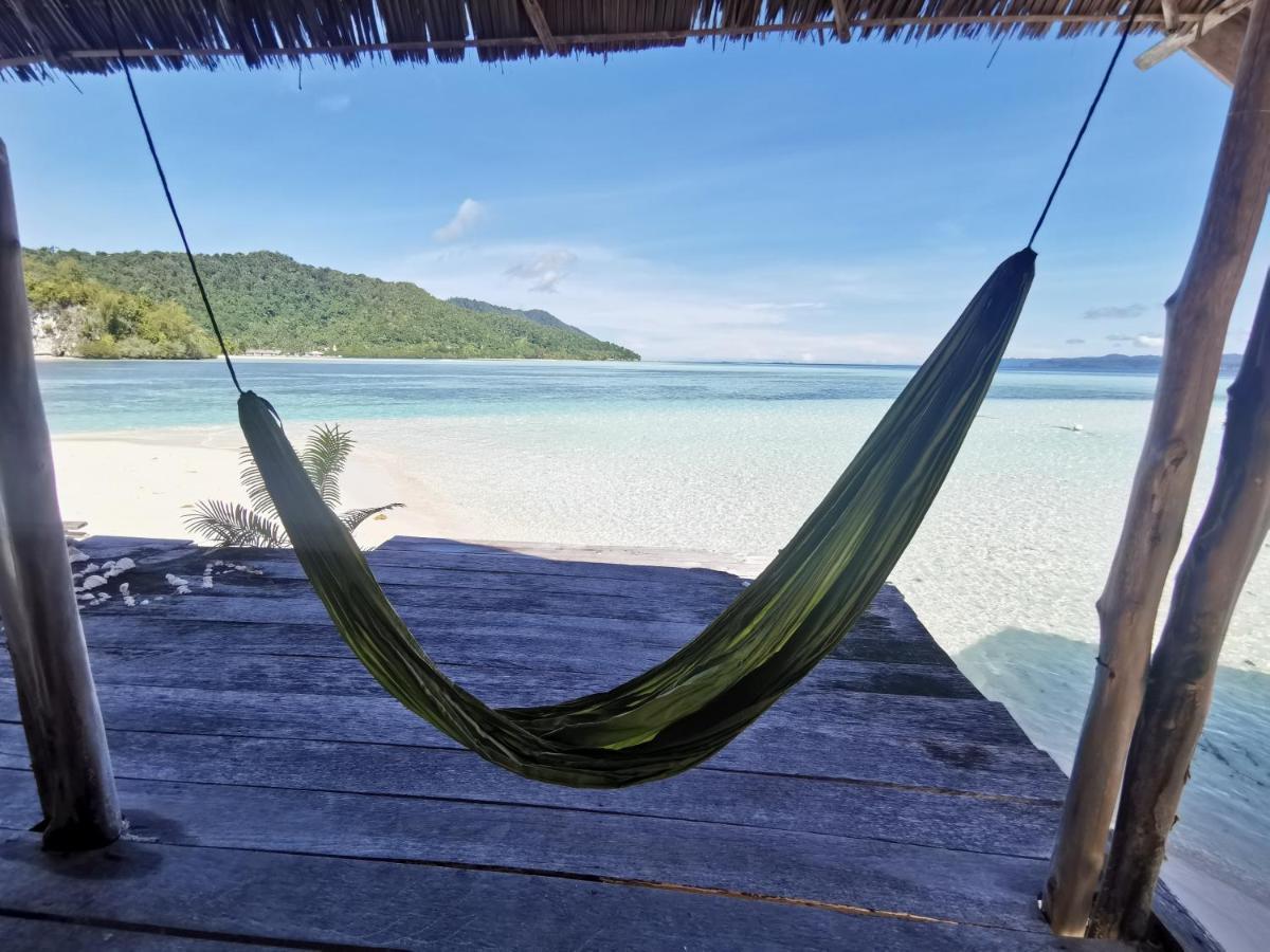 Nus Homestay Raja Ampat Kri ภายนอก รูปภาพ