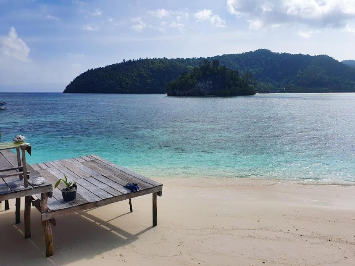 Nus Homestay Raja Ampat Kri ภายนอก รูปภาพ